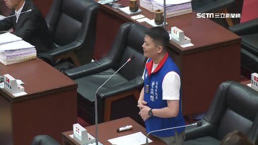 外傳有藍營議員挺黨團總召曾俊傑，角逐議長之位。