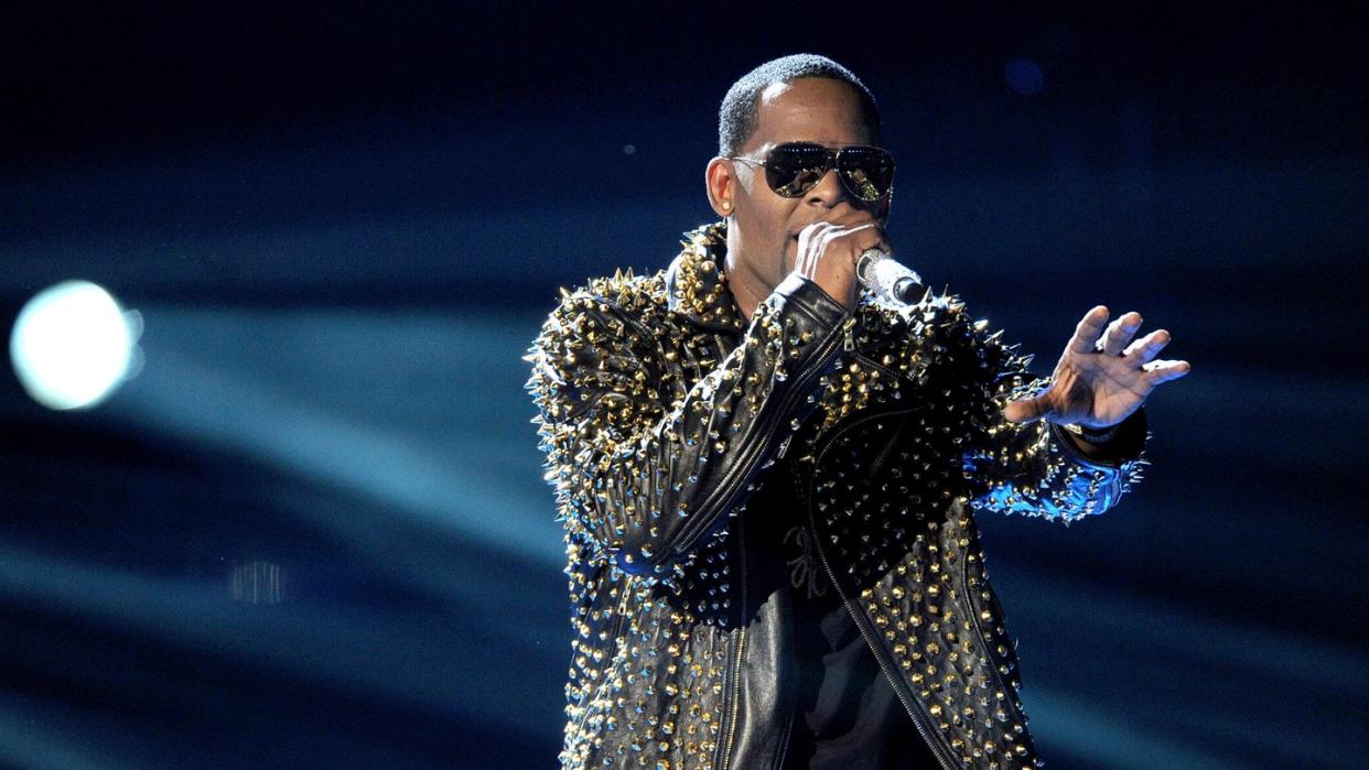 Mit der Doku-Serie «Surviving R. Kelly» haben teils seit Jahrzehnten bekannte Missbrauchsvorwürfe gegen den Sänger an Schlagkraft gewonnen. Foto: Frank Micelotta/Invision/AP