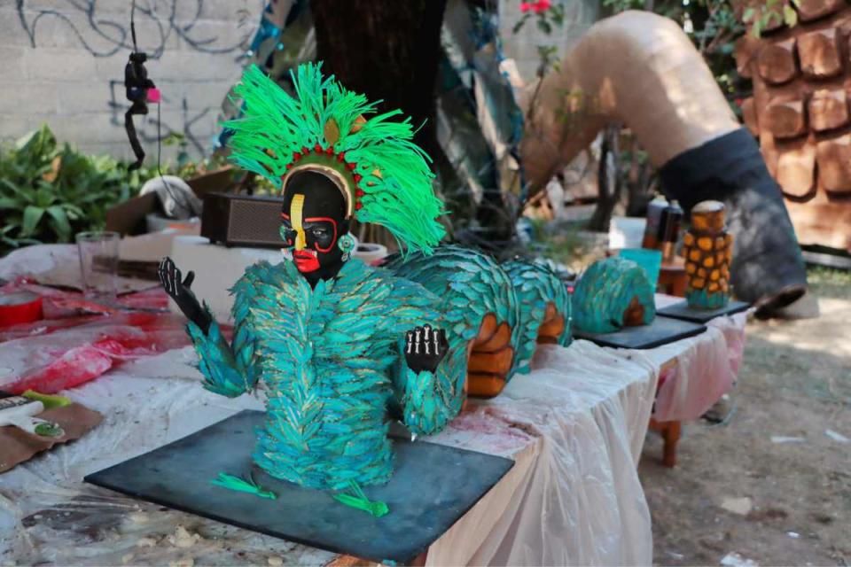 El modelo utilizado por el colectivo para poder construir la pieza monumental de Quetzalcóatl que abrirá el desfile del próximo 4 de noviembre. (Foto: Ethan Murillo | @EthanMBaez | Animal Político, Animal MX)