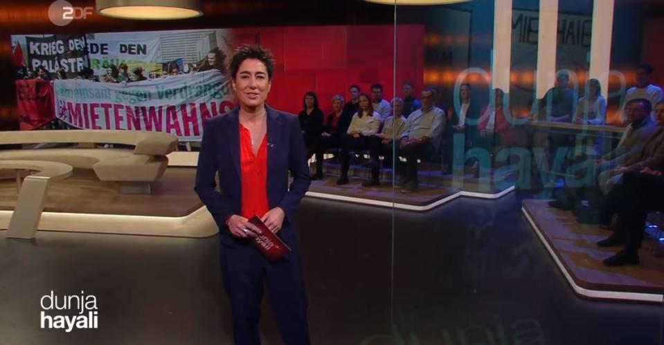 Manchmal ist weniger mehr: Drei relevante Themen spricht Dunja Hayali in ihrer Talkshow an. Zu viel für die kurze Sendezeit, meinen auch die Zuschauer. Foto: ZDF Screenshot