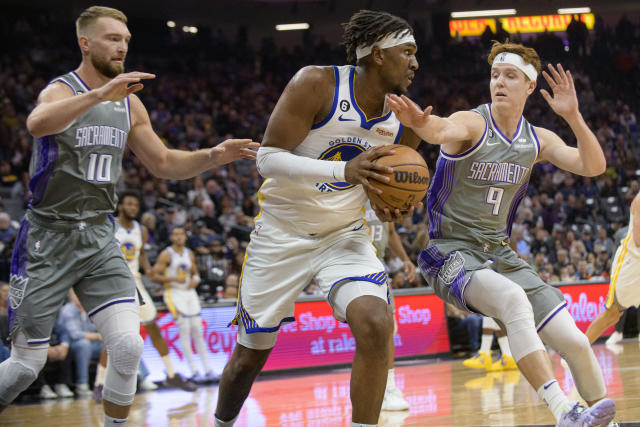 De'Aaron Fox, Domantas Sabonis and Malik Monk all score 30-plus in Kings'  19-point comeback win over Nuggets 