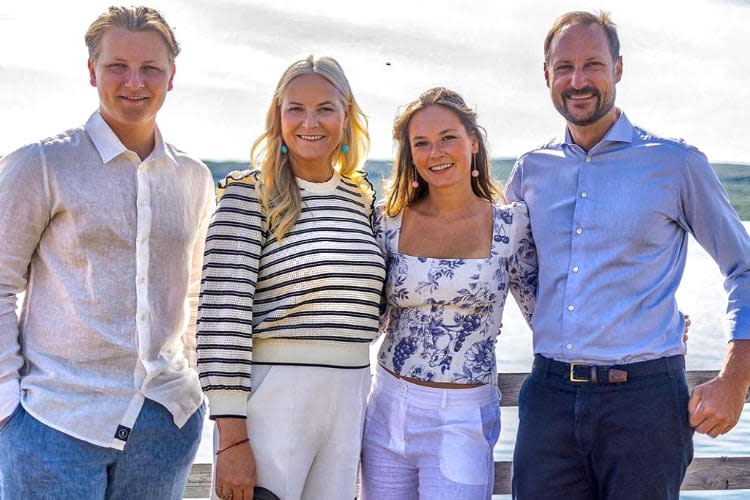 Haakon de Noruega y su familia