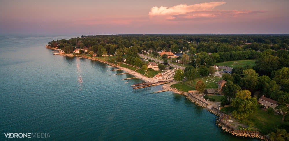 Aerial view of Veterans Park in Avon Lake, Ohio at sunset. (Courtesy of Wikimedia Commons user Jason Damman (Creative Commons Attribution 3.0))