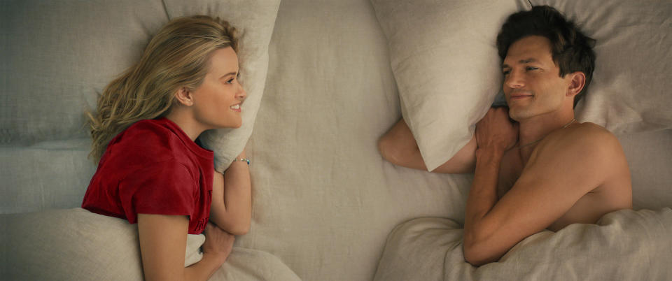 Reese Witherspoon as Debbie Dunn, Ashton Kutcher as Peter in Your Place Or Mine. (Netflix)