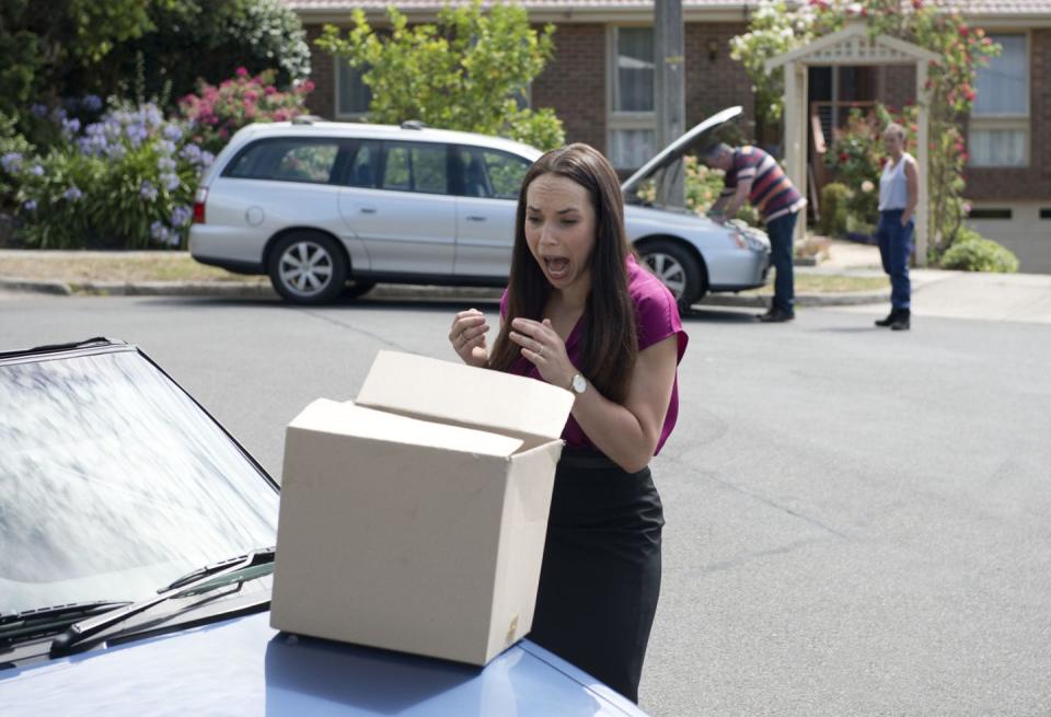 imogen willis receives a sinister delivery in neighbours