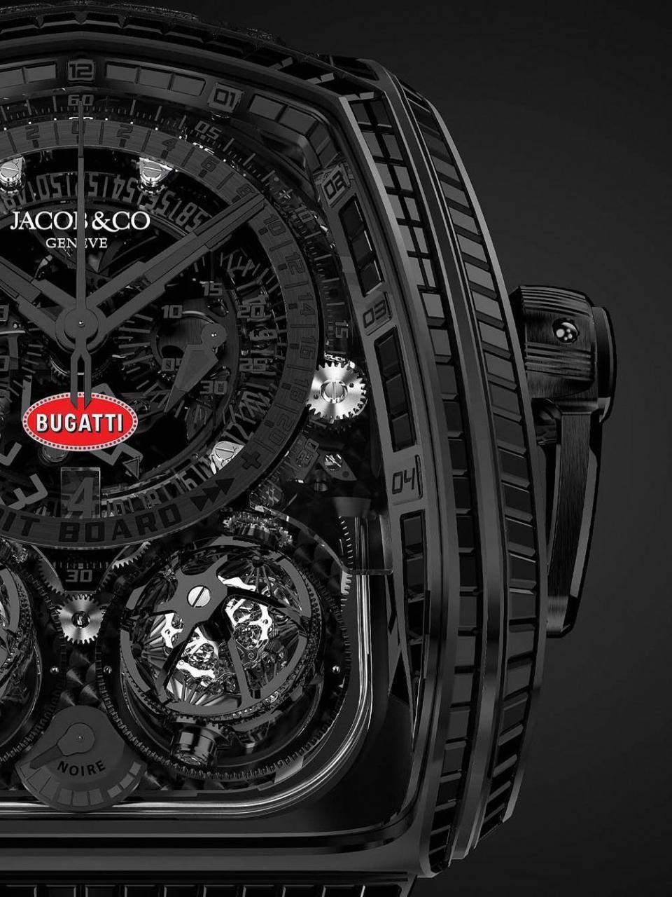 錶殼鑲嵌了不少於344顆的天然黑色寶石，同時賦予它類似超跑街胎的胎紋質感。