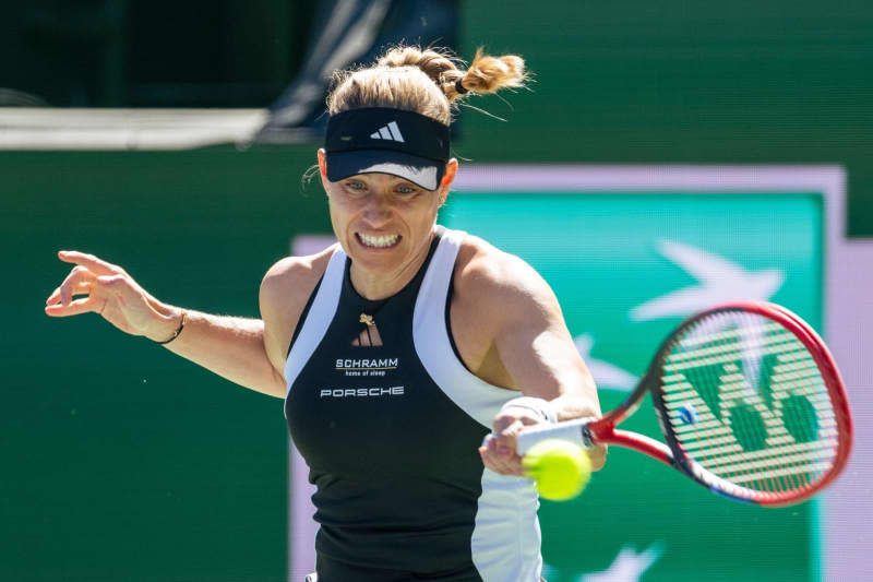 German tennis player Angelique Kerber in action against Croatian Petra Martic during their women's singles first round match of the Indian Wells Open tennis tournament. Maximilian Haupt/dpa