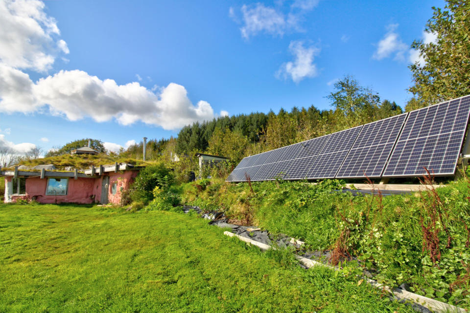 The sweet little abode is eco-friendly too. (Zoopla/Yopa)