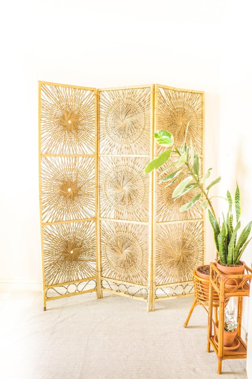 <a href="https://fave.co/2ZYah5H" target="_blank" rel="noopener noreferrer">VintageWanders</a> curates bohemian home decor. The shop is based in Birmingham, England. There's a lot of rattan, wicker and bamboo furniture throughout the shop and it's mostly midcentury. The shop owner says the pieces are found from thrift stores and auctions. We're obsessed with this <a href="https://fave.co/2ZWSSKs" target="_blank" rel="noopener noreferrer">rattan rocking chair</a> and this <a href="https://fave.co/2Hn6sAC" target="_blank" rel="noopener noreferrer">sunburst screen divider</a>. <br /><br /><a href="https://fave.co/2ZYah5H" target="_blank" rel="noopener noreferrer">Check out VintageWanders on Etsy</a>.