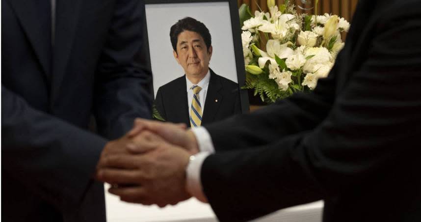 日本前首相安倍晉三國葬9月27日舉辦，預計葬禮規模和前首相小淵惠三相同或更高。（圖／達志／美聯社）