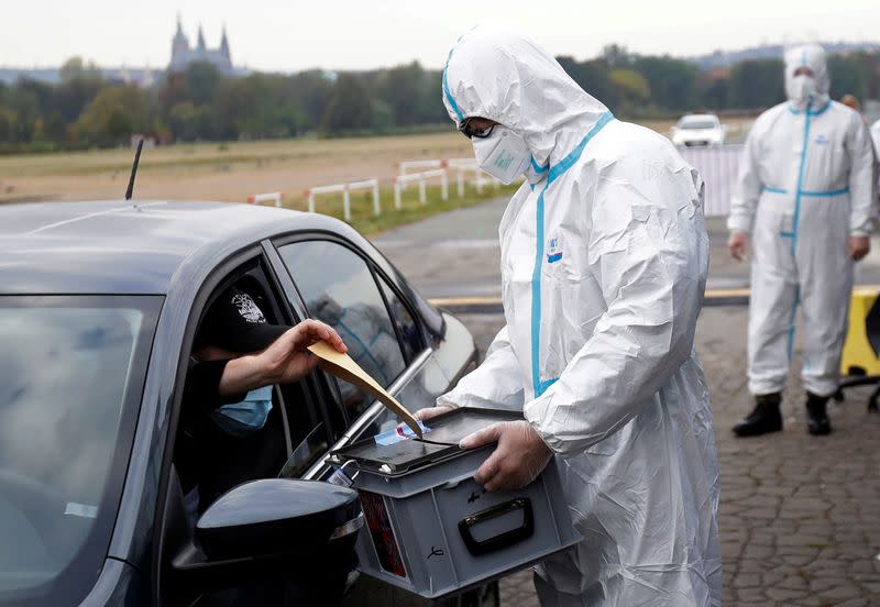 Drive-in polling station ahead of regional election in Prague