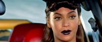 <p>If Queen B is wearing black lipstick then we know it’s bang on trend. <i>[Photo: Pinterest]</i></p>