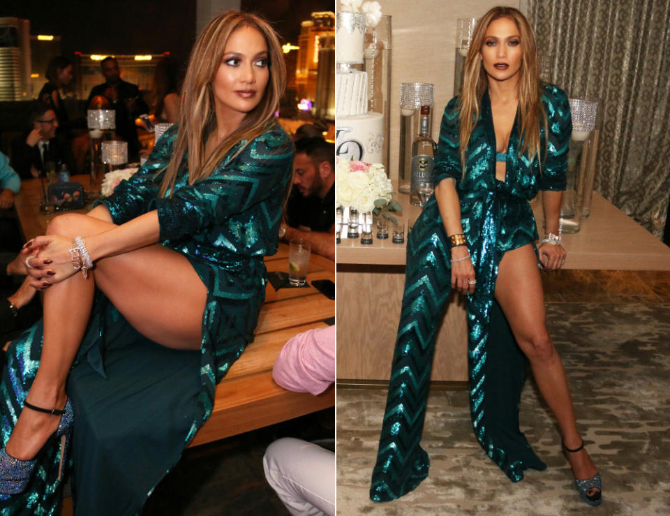 Apropos Nobu: In der Las Vegas-Filiale der Edelrestaurantkette feierte Jennifer Lopez ihren 47. Geburtstag – und die Tatsache, dass ihre Beine in dem Jumpsuit von Zuhair Murad aussahen wie höchstens 20! (Bilder: ddp)