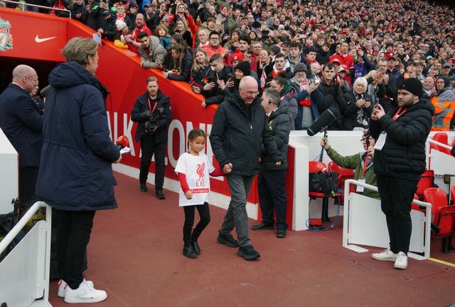 Eriksson leaves the tunnel at Anfield