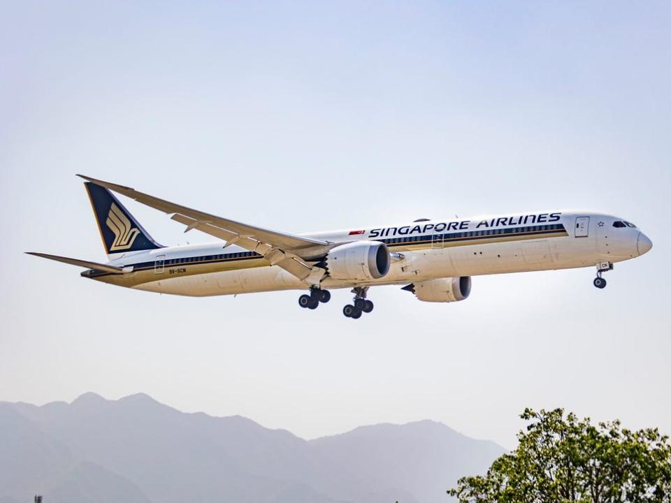 Singapore Airlines Boeing 787-10.