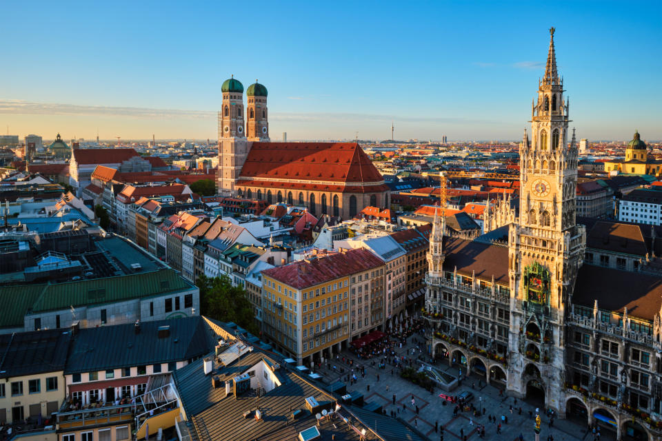 Immobilienpreise in Deutschland: Der Quadratmeterpreis ist in München mehr als zehn Mal so hoch wie im Kyffhäuserkreis. - Copyright: Getty Images / Smaranda Angelica / 500px