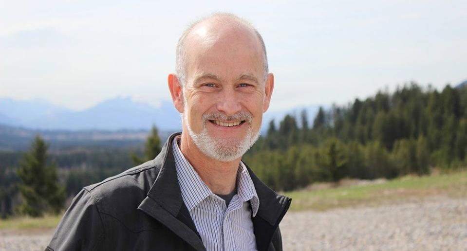  Steve Fairbairn, the mayor of Elkford, a town located close to Teck’s mines, is hopeful Glencore will improve the town’s infrastructure, including housing.