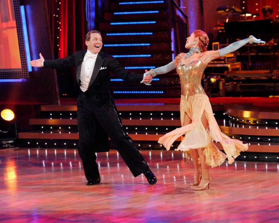 Steve Guttenberg and Anna Trebunskaya perform a dance on the sixth season of Dancing with the Stars.