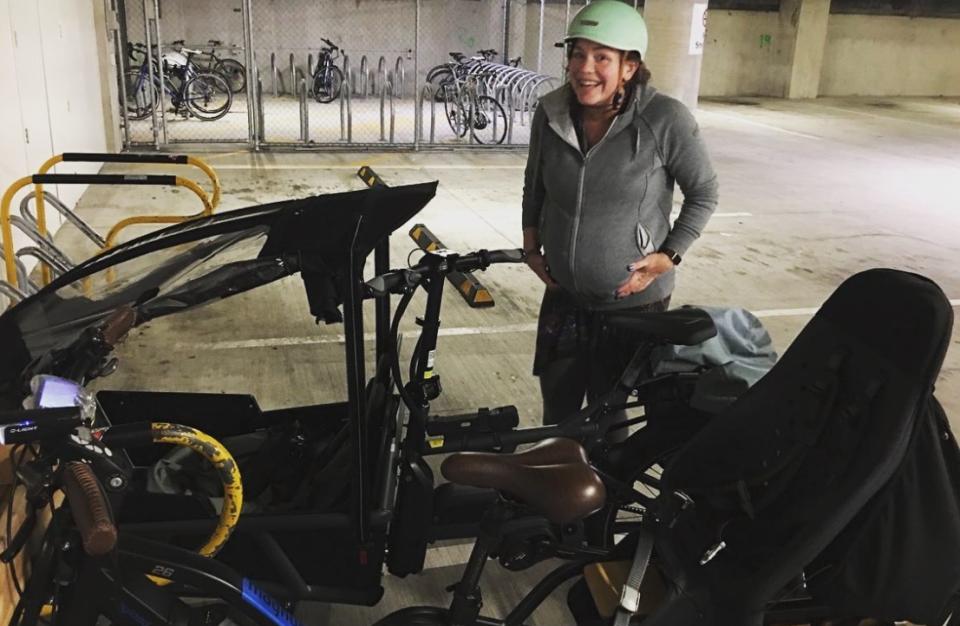 紐西蘭一名國會議員臨盆前自行騎腳踏車就醫。（圖／翻攝自Julie Anne Genter MP臉書）
