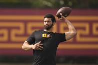 Southern California quarterback Caleb Williams throws during the NCAA college football team's NFL Pro Day, Wednesday, March 20, 2024, in Los Angeles. (AP Photo/Ryan Sun)