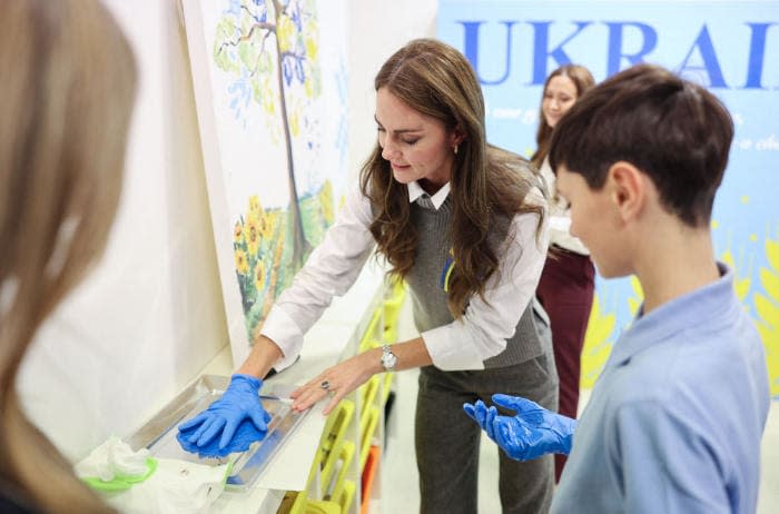 La princesa de Gales haciendo un mural para Ucrania