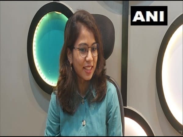 Shweta Parmar, 28-year-old Vadodara girl becomes Gujarat's first and India's fourth licensed civilian woman skydiver. [Photo/ANI]