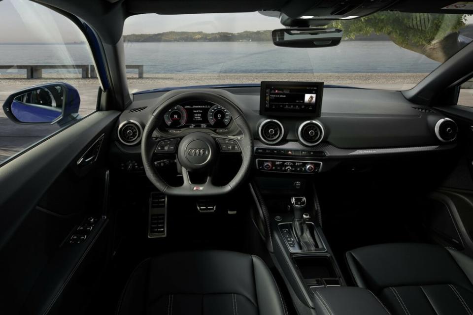 audi-q2