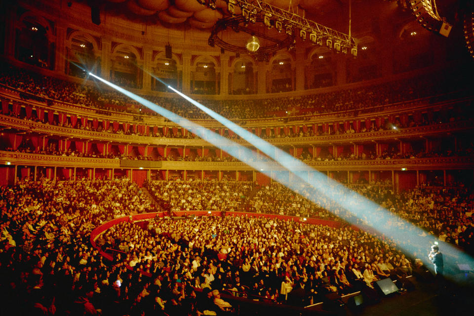 延續英國倫敦Royal Albert Hall音樂之旅 張敬軒12月澳門倫敦人演唱會再「軒」經典回憶