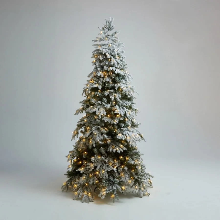 Sapin artificiel effet neige 1,80m de haut