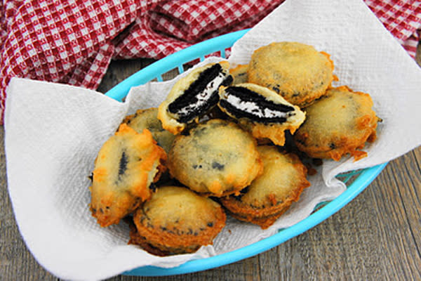 Diet Disaster: Deep Fried Oreos