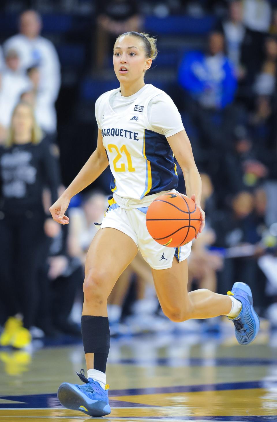 Emily La Chapell, who made the all-Big East freshman team for Marquette last season, has entered the transfer portal.