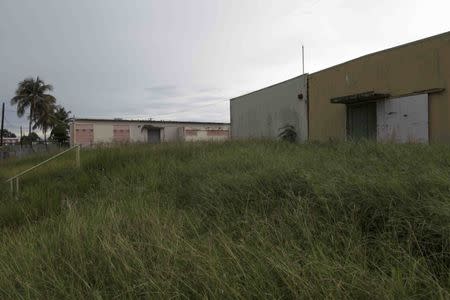 Abandoned buildings of Puerto Rico's economic development agency (PRIDCO) are seen in the San Isidro industrial park in Canovanas, Puerto Rico, November 1, 2016. REUTERS/Alvin Baez