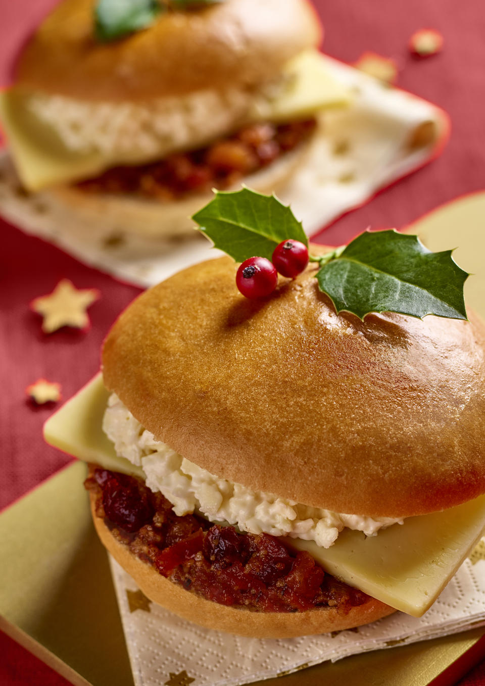 Morrisons' mince pie sandwich is a twist on the traditional cheese and chutney. [Photo: Morrisons]