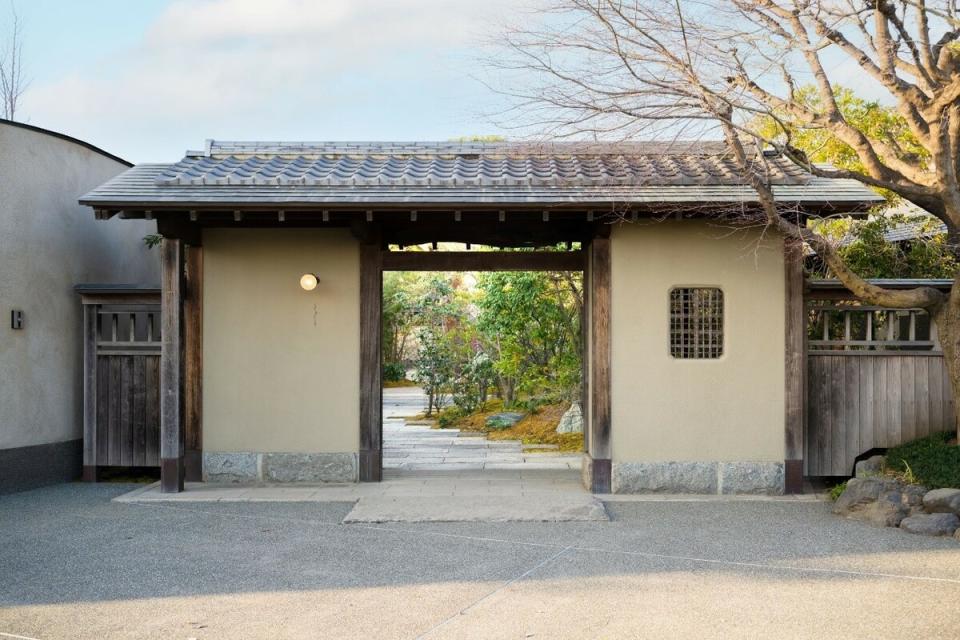 「Auberge TOKITO」繼承了料理老店的部分建築與庭園，簡樸素雅。   圖：東京觀光事務所台灣辦事處／提供