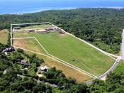<p>The property was originally listed at $85 million for 30 acres. Lindemann bought the 6-acre residential parcel; a 24-acre horse farm, pictured later in the slideshow, is still available. (Credit: <a href="http://bit.ly/1NSd4Bv" rel="nofollow noopener" target="_blank" data-ylk="slk:Douglas Elliman Real Estate listing;elm:context_link;itc:0;sec:content-canvas" class="link ">Douglas Elliman Real Estate listing</a>)</p>