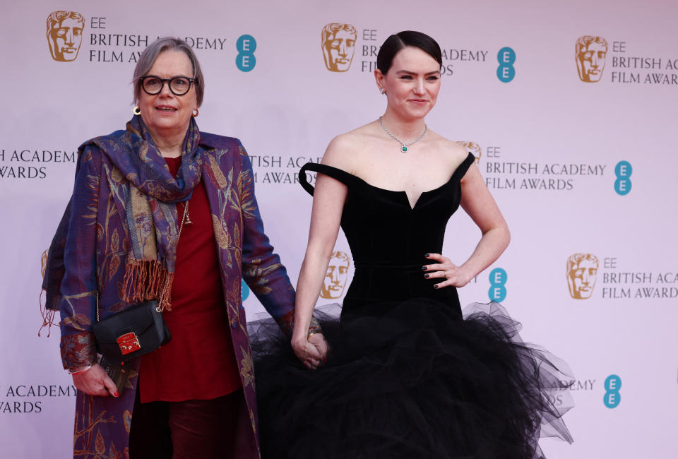 Daisy Ridley took her mum Louise Fawkner-Corbett to the BAFTAS. (REUTERS)