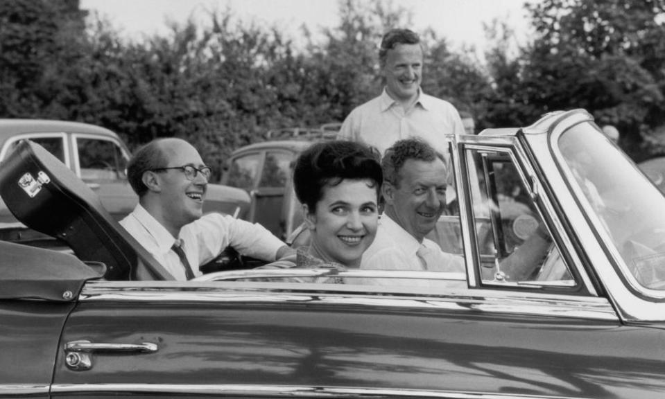 Britten (at wheel of car) with Peter Pears (standing), Galina Vishnevskaya and her husband Mstislav Rostropovich at the Aldeburgh festival
