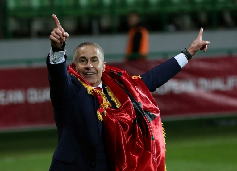 Sylvinho celebrates after Albania qualified for Euro 2024 (Elena COVALENCO)