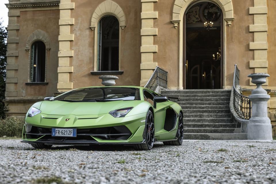 lamborghini aventador