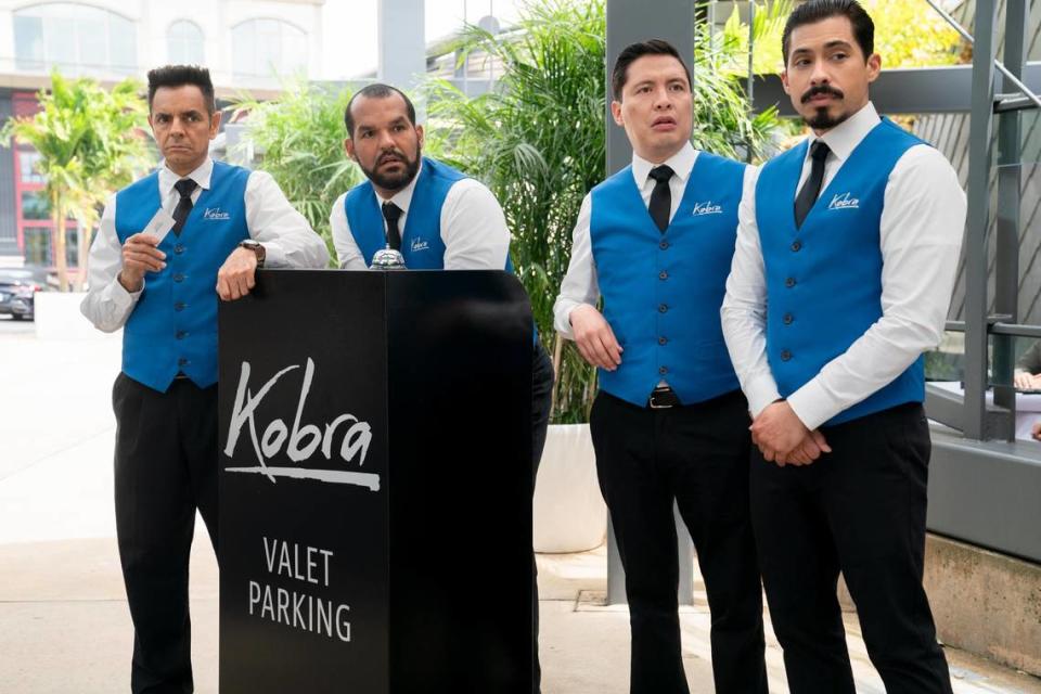 En Hulu Latino la comedia romántica ‘The Valet’ (2022) nueva versión de la película francesa homónima.