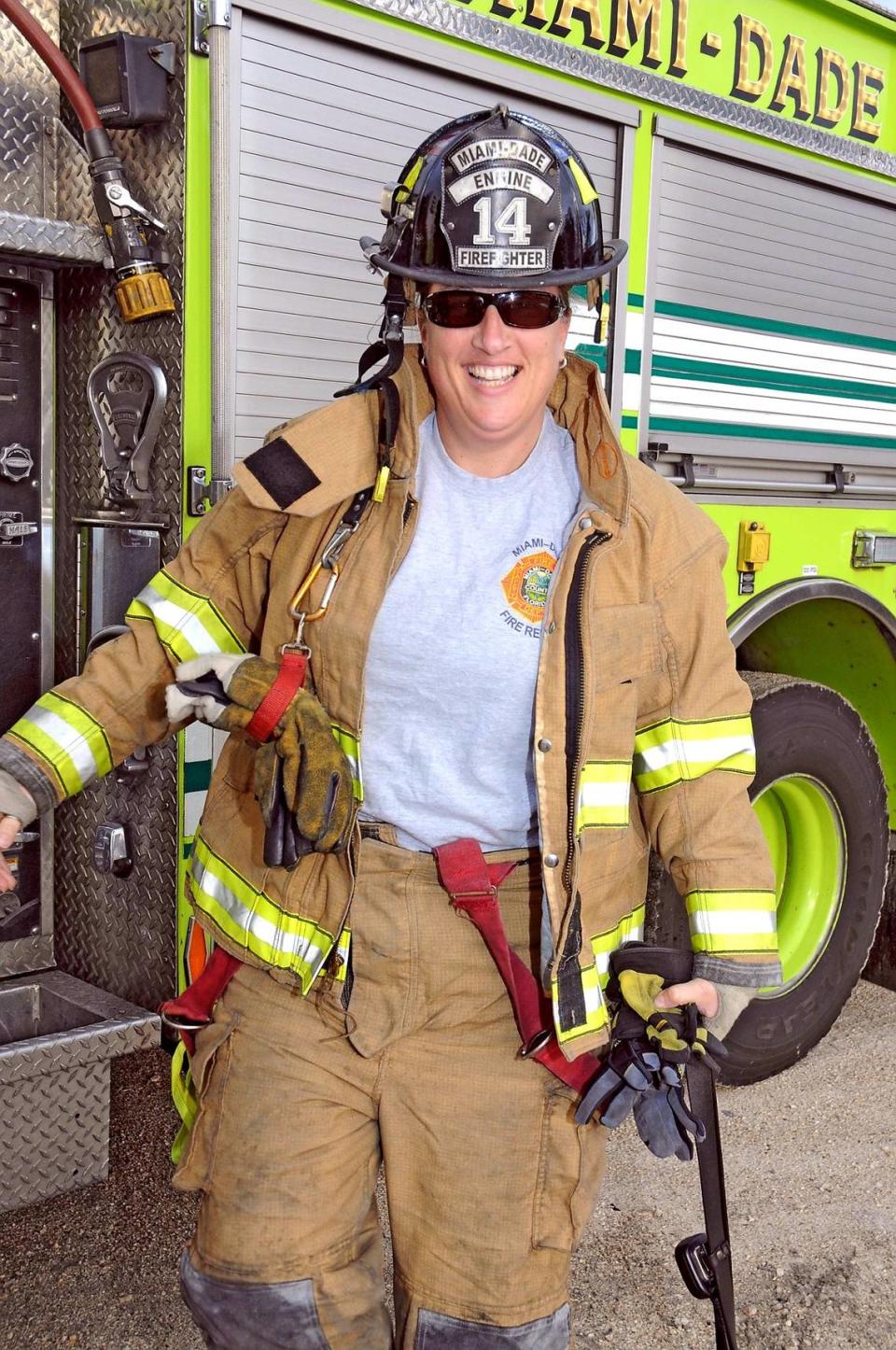 Claudine Buzzo, de 51 años, bomberos del condado de Miami-Dade fue diagnosticada de cáncer de páncreas en 2016. Desde noviembre de ese año, ha superado esa enfermedad luego de una cirugía para remover el tumor