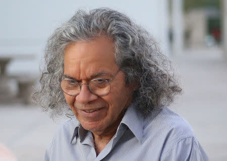 FILE PHOTO: The billionaire founder of Insys Therapeutics Inc. John Kapoor, exits the federal court house after a bail hearing in Phoenix, Arizona, U.S. on October 27, 2017. REUTERS/Conor Ralph/File Photo