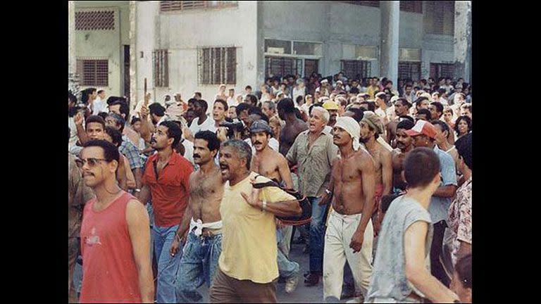 Postal de las masivas movilizaciones, retratadas por el fotógrafo holandés Karel Poort