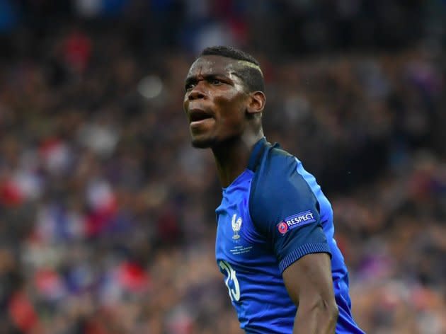 Paul Pogba's record transfer sets up Premier League title season for Manchester United (Mike Hewitt / Getty Images)