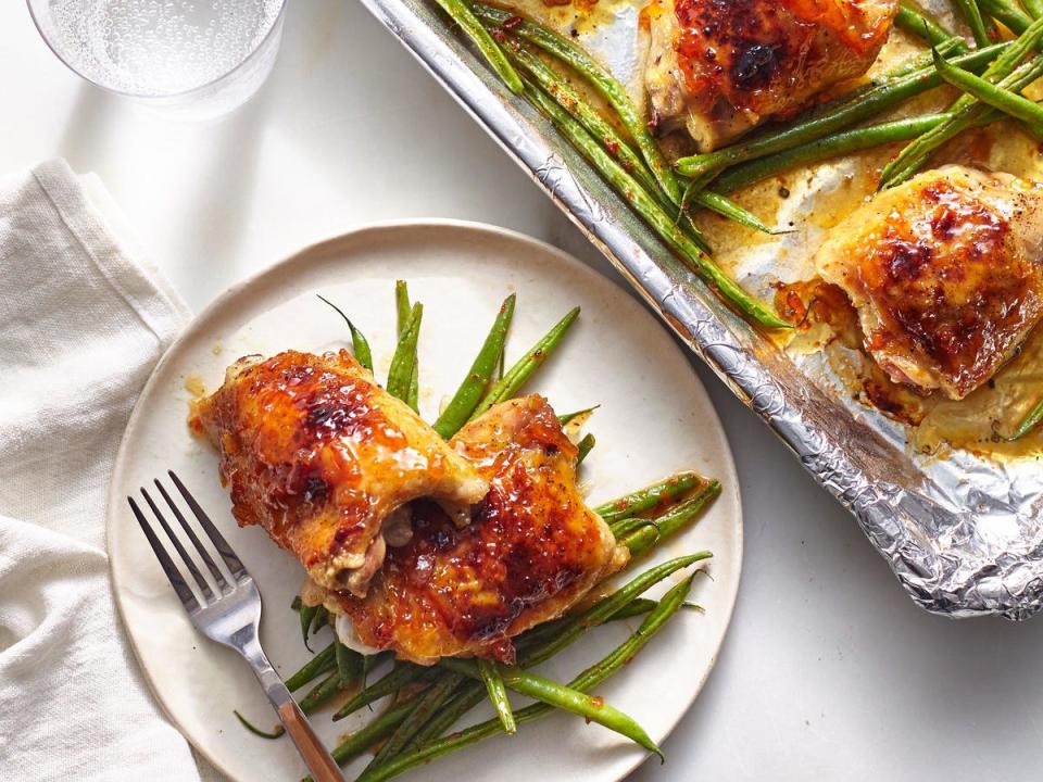 20+ Simple and Speedy Sheet Pan Chicken Recipes