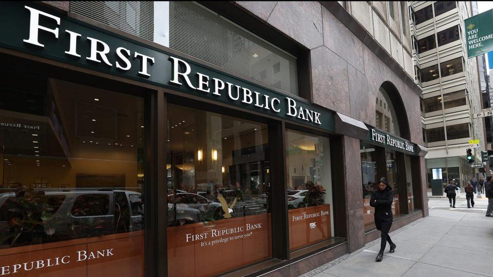 reguladores estatales de EE. UU. anunciaron el cierre de Republic First Bank, con sede en Filadelfia