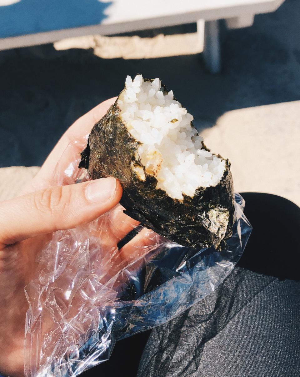 <h1 class="title">hea-chaeynl-onigiri.jpg</h1><cite class="credit">Photo by Christina Chaey</cite>