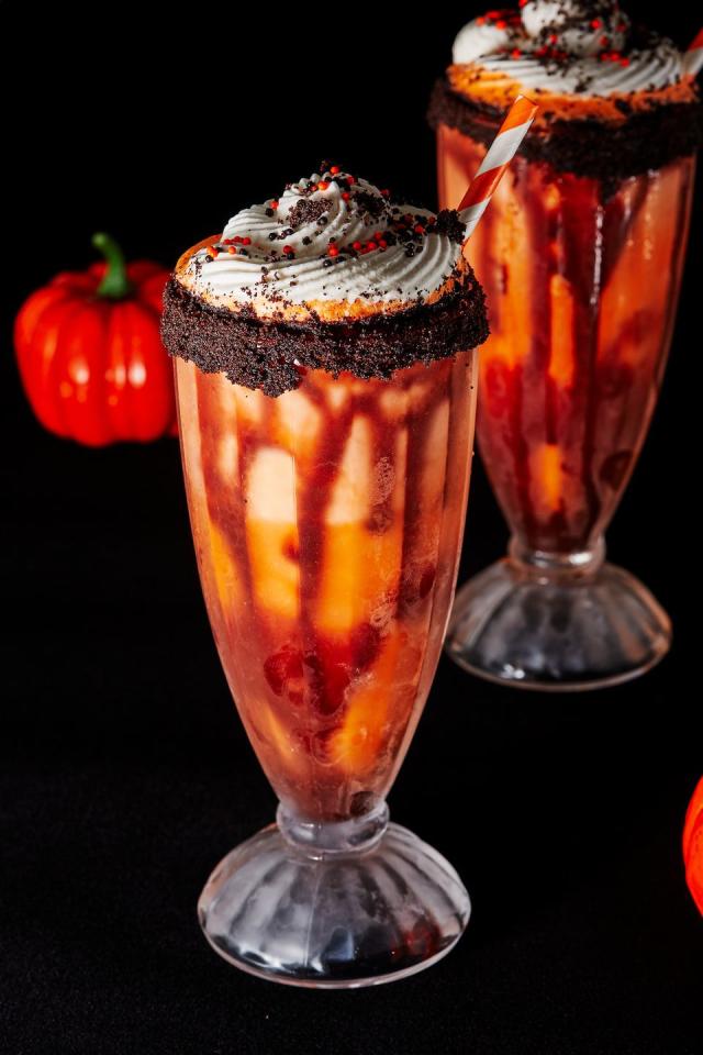 38 Best Halloween Punch Recipes - Big Batch Halloween Cocktails