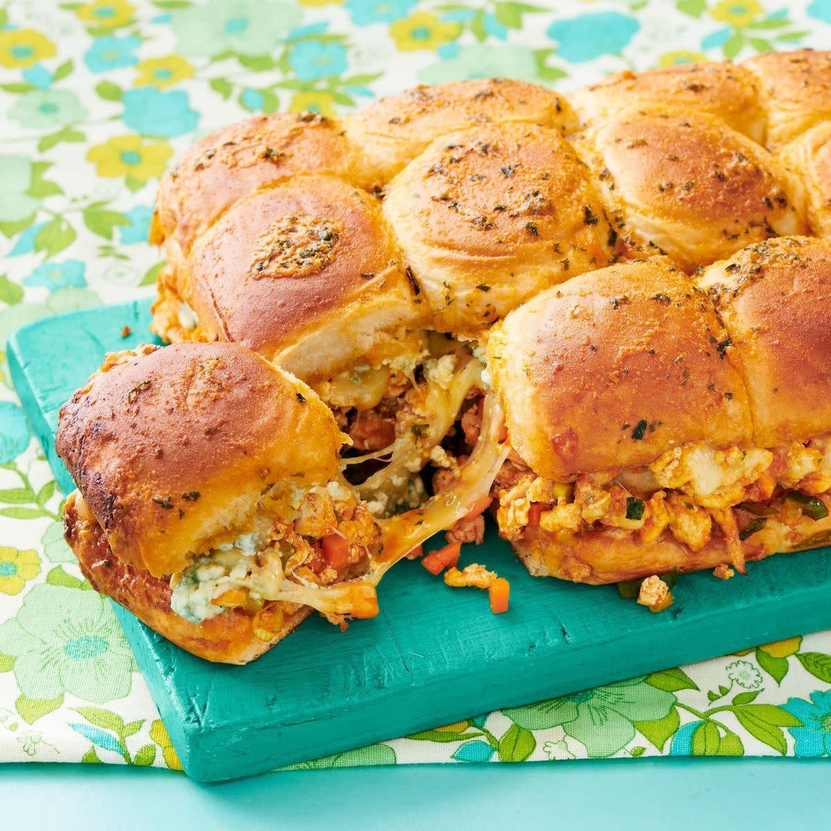 pull apart buffalo chicken sliders