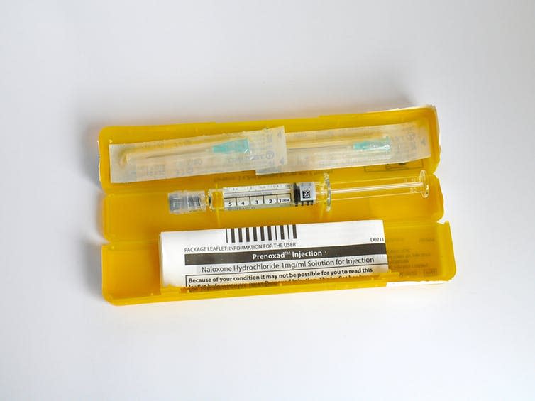 <span class="caption">Naloxone reverses the effects of a drug overdose.</span> <span class="attribution"><span class="source">Ethypharm</span>, <span class="license">Author provided</span></span>